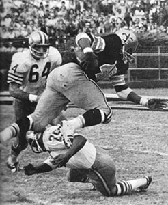 1969 Saints-49ers Action - 3